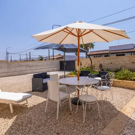 Fiore Di Cactus - Garden And Parking Near The Sea Torre Suda