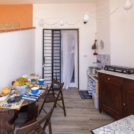 Holiday home Fiore Di Cactus - Garden And Parking Near The Sea